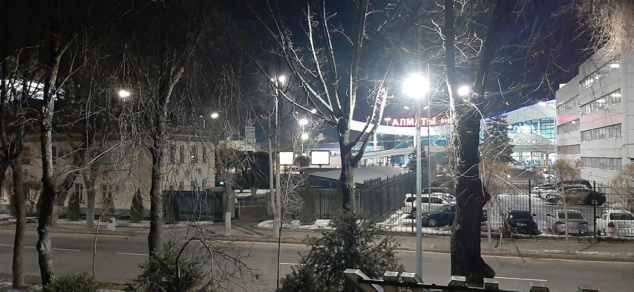 الماتي Apartments On Ahmetova 4 المظهر الخارجي الصورة